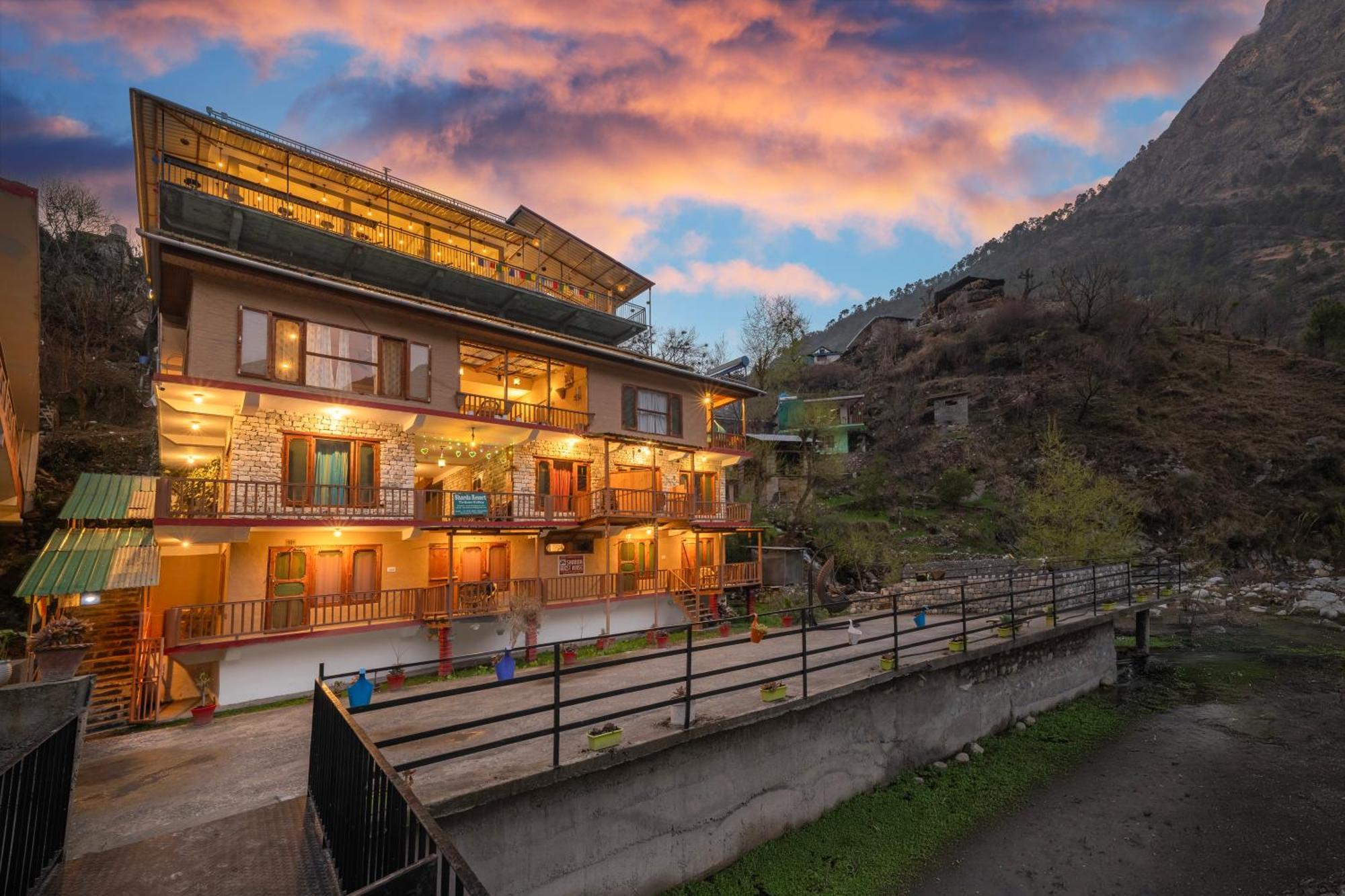 Sharda Resort-Tirthan Valley Banjār Екстериор снимка